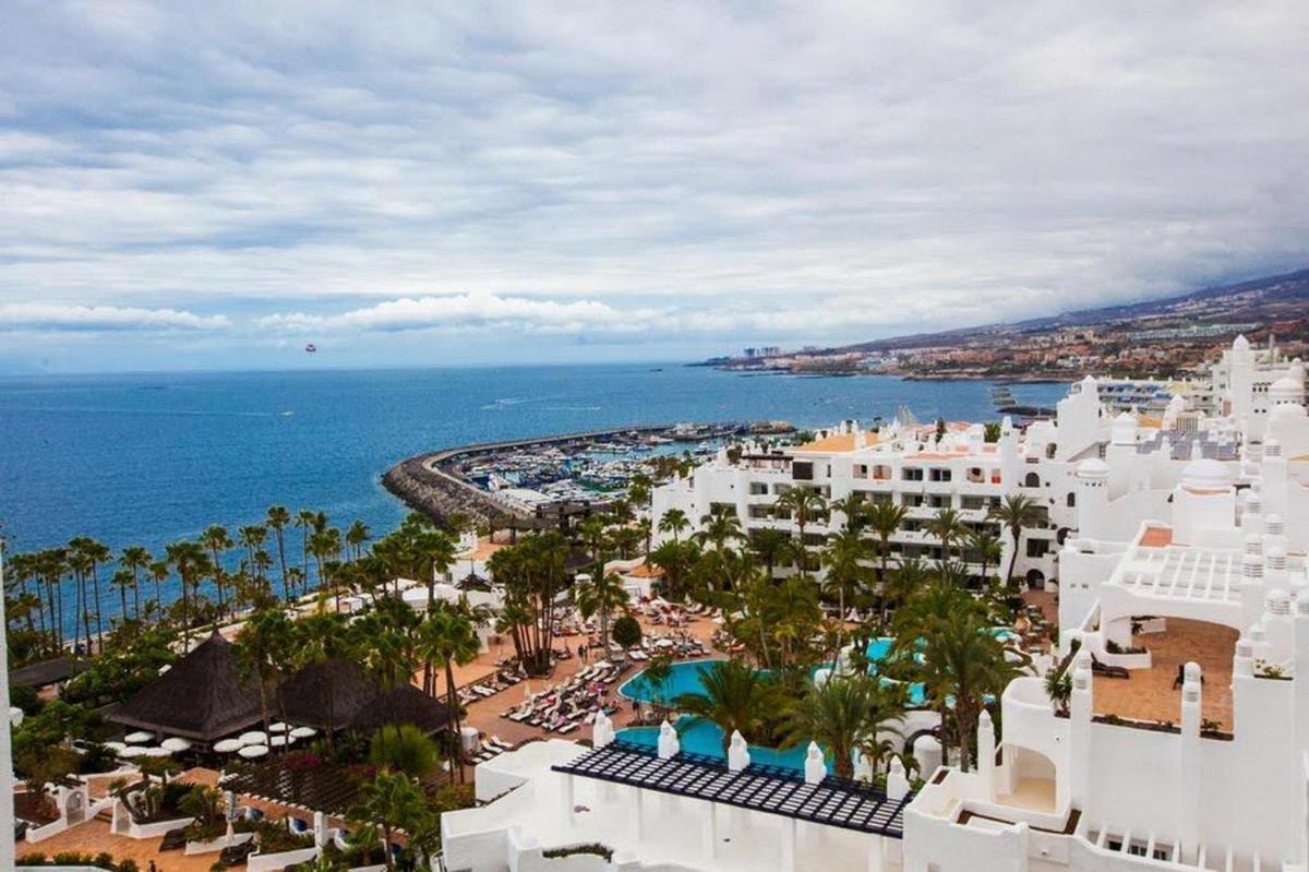 Cozy Apartment In The Center Of Costa Adeje On The 1St Coastline Екстер'єр фото